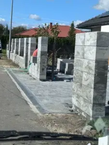 PXL 20240930 093756318