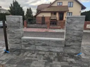 PXL 20241014 060319185