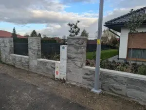 PXL 20241014 060346617